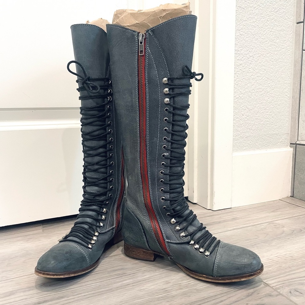 Steve Madden Gray Lace-Up Boots with Red Zipper